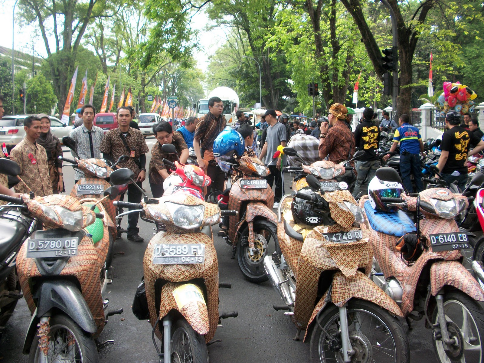 Klub Sepeda Motor Honda Pada Acara Bandung Blossom MenyusuriJalanCom