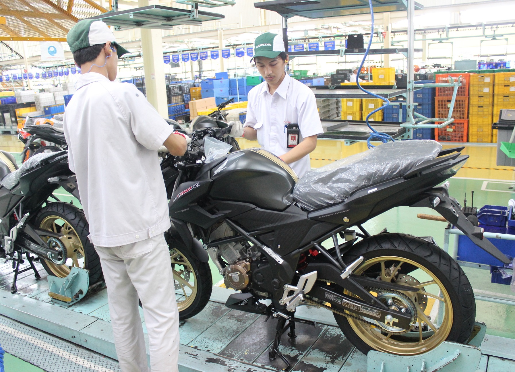 New Honda CB150R StreetFire Dapat Penyegaran Kini Hadir Dengan