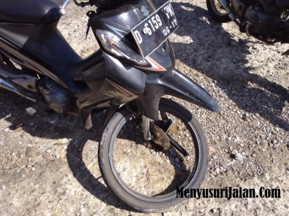 Kecelakaan Sepeda Motor Smash di Ciater (2)