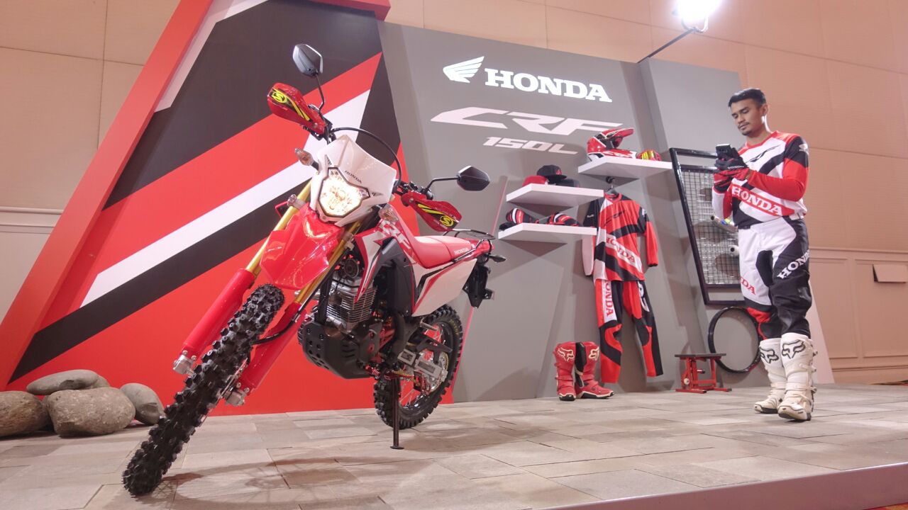 Disaat Penjualan Sepeda Motor Nasional Menurun Honda Mengalami